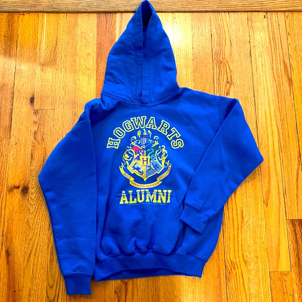 Kids Size M Hoodie “Hogwarts Alumni” royal blue sweatshirt. Preworn.